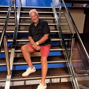 Meet your Posher, Frank